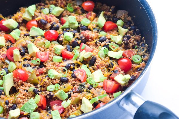 easy-mexican-quinoa-skillet