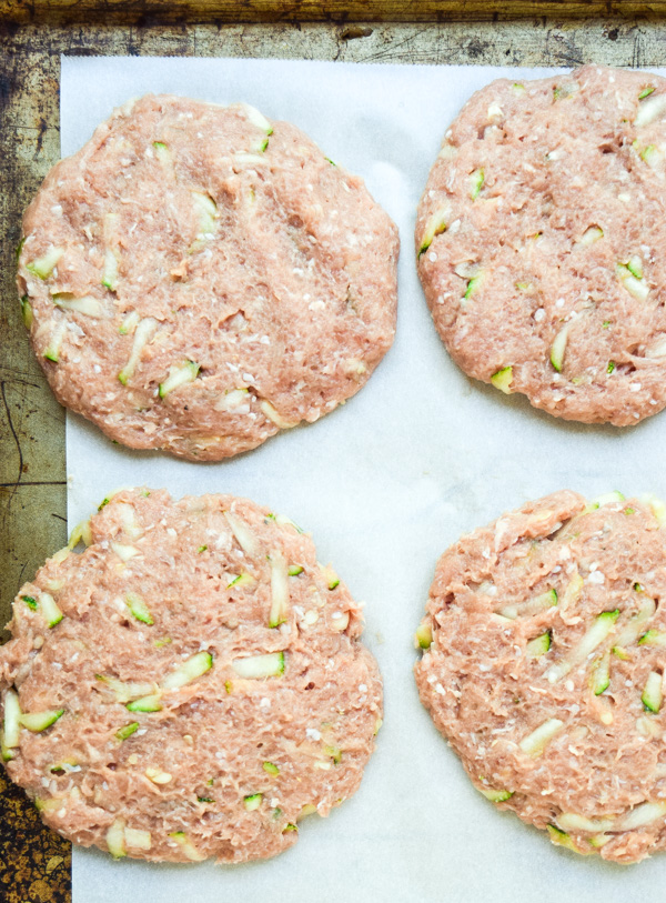 Turkey Zucchini Burgers - Just 2 ingredients! Hidden veggies make these burgers super juicy and tasty. Healthy and budget friendly too! | tastythin.com