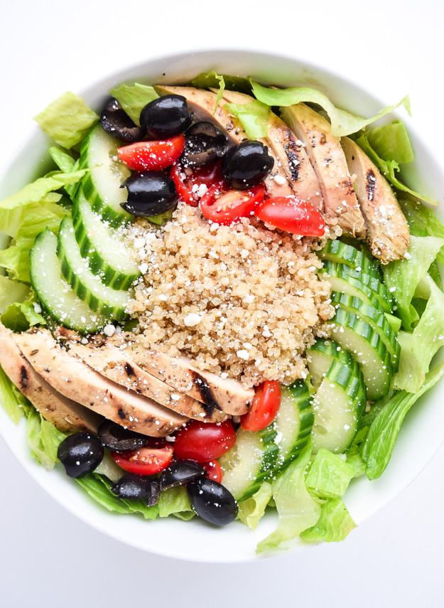 Greek Salad Power Bowls - Tons of protein and fresh Greek flavors make this recipe a perfect one dish meal or make ahead lunch! | tastythin.com
