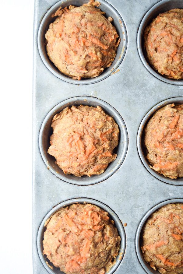 Skinny Carrot Cake Muffins - a healthier take on carrot cake, sweet enough for dessert and healthy enough for breakfast! | tastythin.com