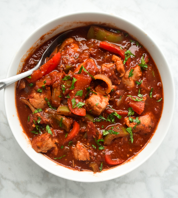 Instant Pot Chicken Cacciatore (Whole30, Paleo) - a delicious and hearty meal, full of tender chicken, bell peppers, and a rich sauce. Made super easy in the Instant Pot for a fast family meal on the table in under 20 minutes.